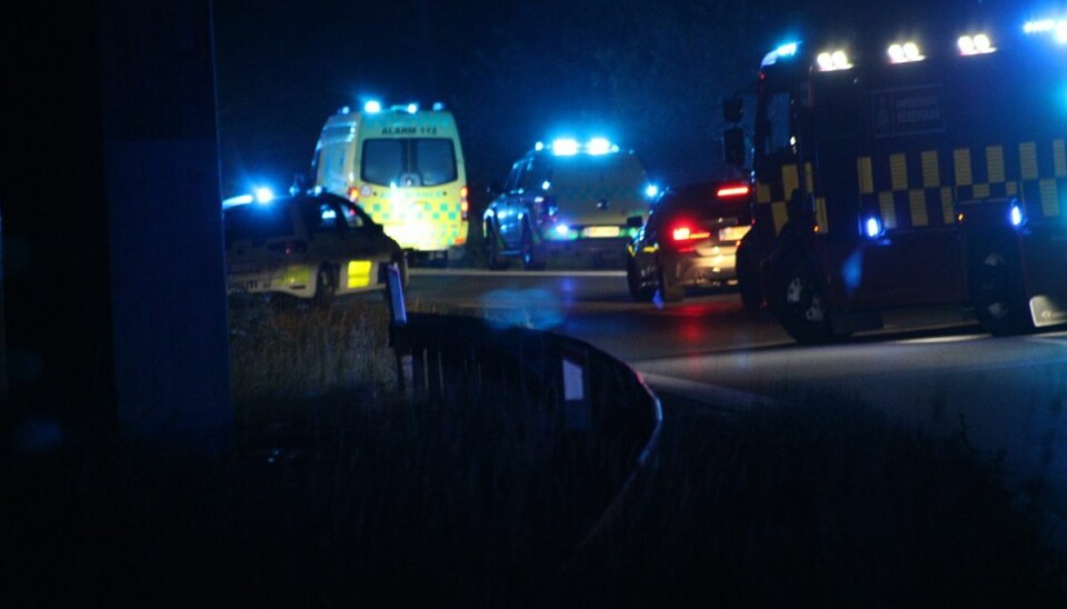 En bil med syv personer kørte natten til tirsdag galt på Motorring 4 En bil med syv personer kørte natten til tirsdag galt på Motorring 4