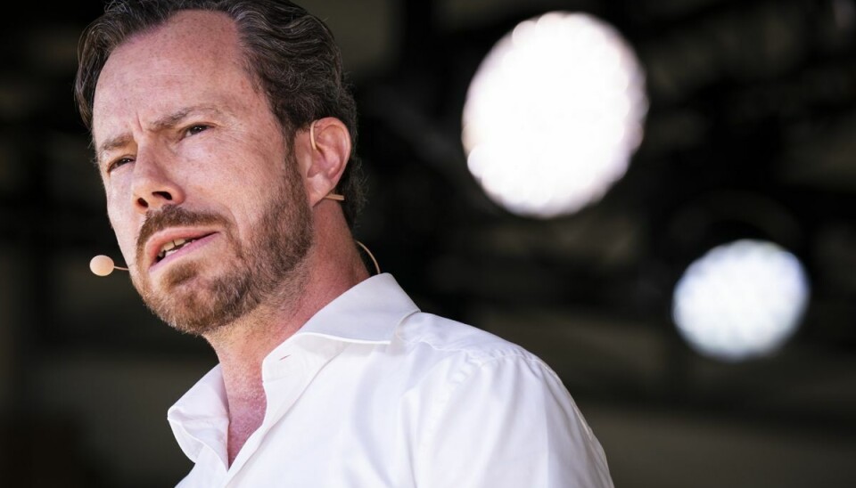 Jakob Ellemann-Jensen, formand for Venstre, vil have nyuddannede hurtigere i job. Han foreslår i Berlingske at skære i dagpengesatsen. (Arkivfoto.) Jakob Ellemann-Jensen, formand for Venstre, vil have nyuddannede hurtigere i job. Han foreslår i Berlingske at skære i dagpengesatsen. (Arkivfoto.)