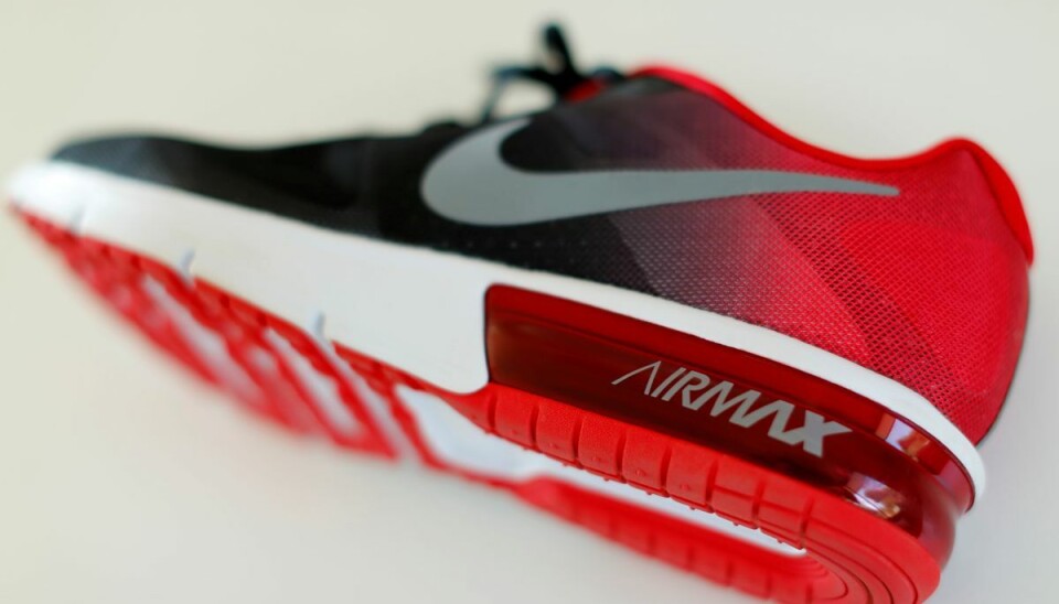Skotypen sneakers er blevet yderst populær de seneste par år, og det har også sat skub i markedet for rengøringsmidler, der egner sig specielt til sko. (Arkivfoto) Skotypen sneakers er blevet yderst populær de seneste par år, og det har også sat skub i markedet for rengøringsmidler, der egner sig specielt til sko. (Arkivfoto)