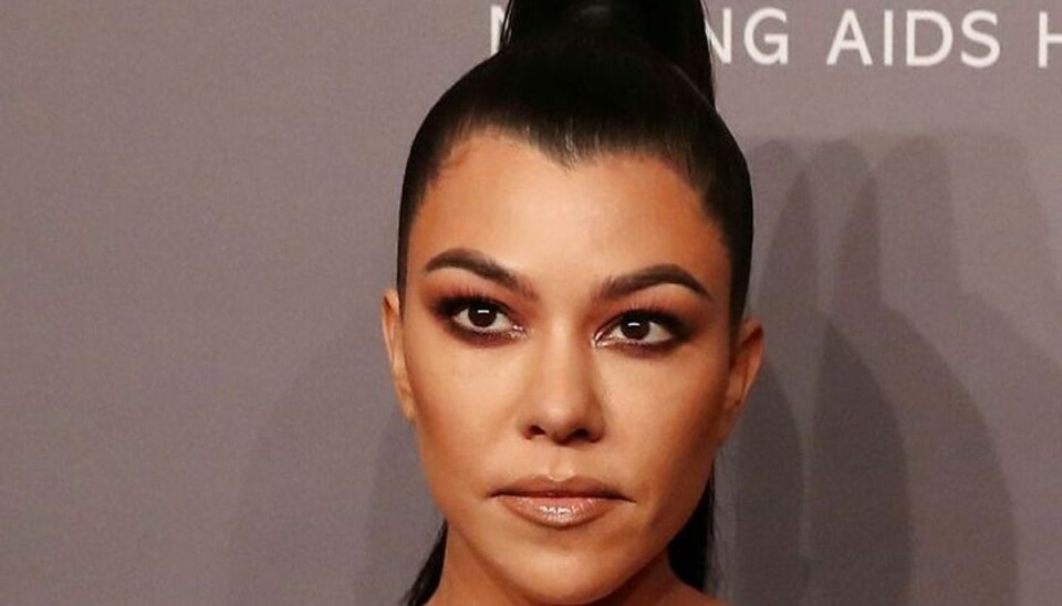 Kourtney Kardashian er den ældste af Kardashian-søstrene. Se det topløse bilelde, som hun har delt, i bunden af artiklen.