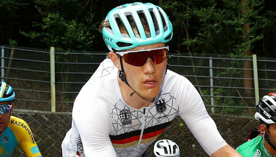 Den tyske cykelrytter Nikias Arndt har taget afstand fra sin sportsdirektør, som kom med upassende tilråb til ham under OL-enkeltstarten.