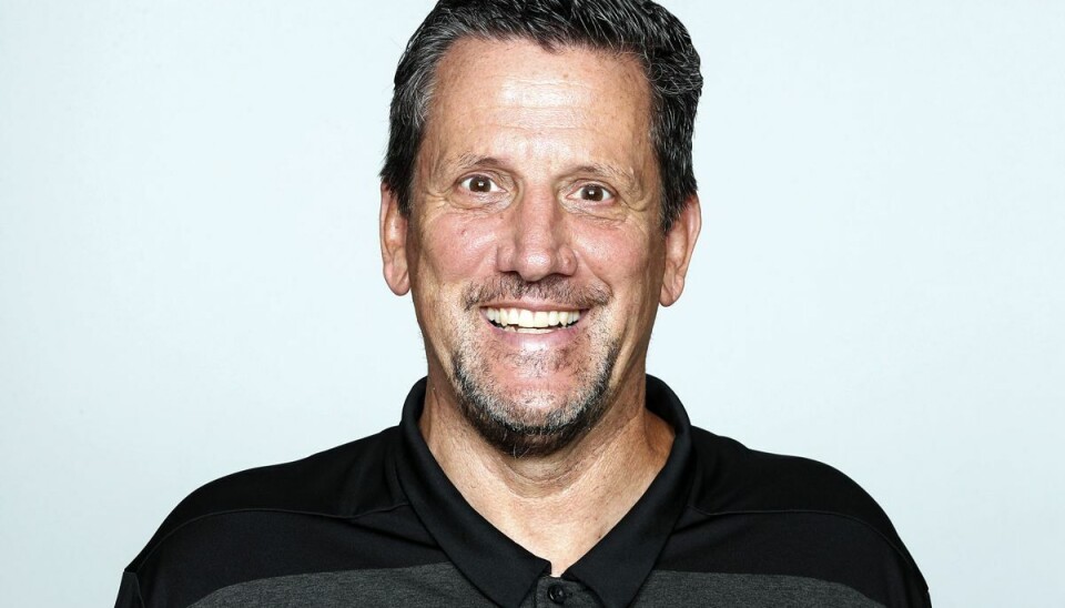 NFL-træneren Greg Knapp er død, efter han blev ramt af en bil på sin cykeltur. Foto: AP/Ritzau Scanpix NFL-træneren Greg Knapp er død, efter han blev ramt af en bil på sin cykeltur. Foto: AP/Ritzau Scanpix