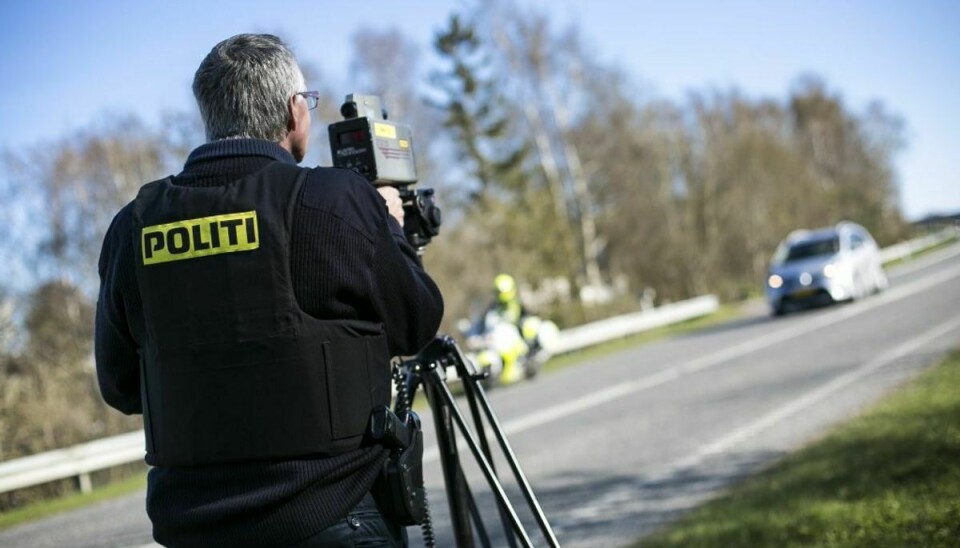 Danskerne har i den grad svært ved at styre speederfødderne i denne tid. Foto: Rådet for Sikker Trafik.