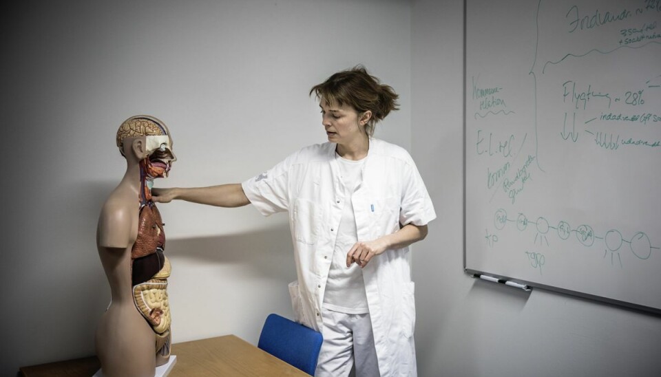 Mange patienter vil sige ja til vaccination, hvis de får en opringning fra egen læge, siger professor Marie Nørredam. Hun er formand for Dansk Selskab for Indvandrersundhed. (Arkivfoto)