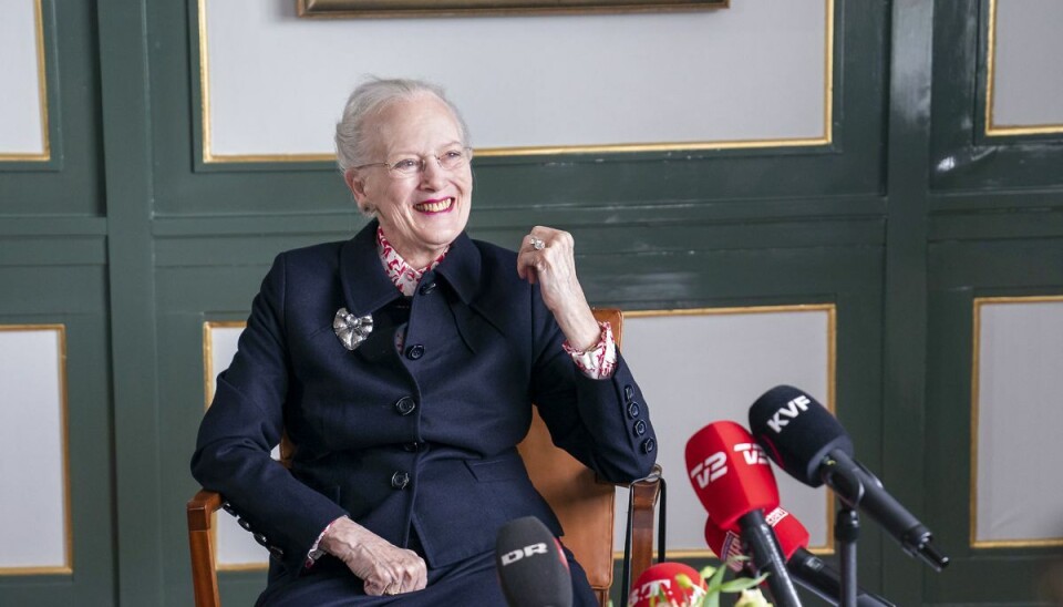 Afsluttende pressemøde med dronning Margrethe efter besøget på Færøerne, Torshavn, mandag den 19. juli 2021. Dronningen skulle have sejlet på Kongeskibet Dannebrog til Færøerne, men en motorfejl på Kongeskibet Dannebrog gjorde, at hun ikke kunne sejle til Færøerne men måtte flyve dertil. Foto: HANNE JUUL/Ritzau Scanpix Afsluttende pressemøde med dronning Margrethe efter besøget på Færøerne, Torshavn, mandag den 19. juli 2021. Dronningen skulle have sejlet på Kongeskibet Dannebrog til Færøerne, men en motorfejl på Kongeskibet Dannebrog gjorde, at hun ikke kunne sejle til Færøerne men måtte flyve dertil. Foto: HANNE JUUL/Ritzau Scanpix