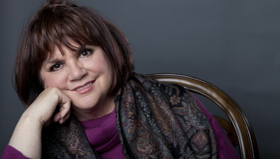 Linda Ronstadt blev i 2014 æret med 'National Medal of Arts', som blev overrakt at den daværende amerikanske præsident, Barack Obama. 15. juli kan hun fejre sin 75-års fødselsdag (Arkivfoto).