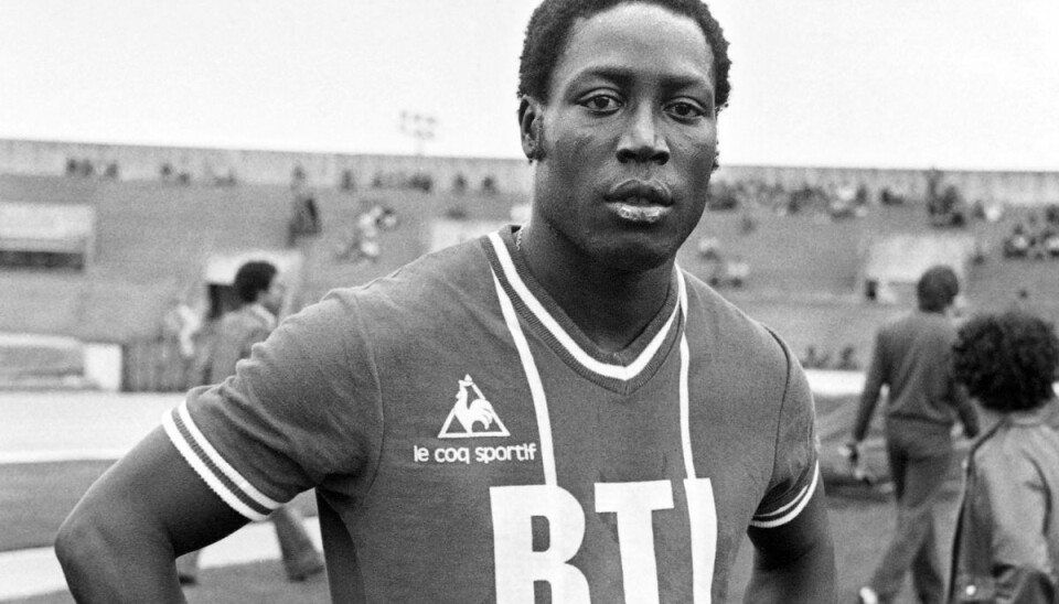 Jean-Pierre Adams blev født i Senegal, men nåede 22 landskampe for Frankrig. Jean-Pierre Adams blev født i Senegal, men nåede 22 landskampe for Frankrig.