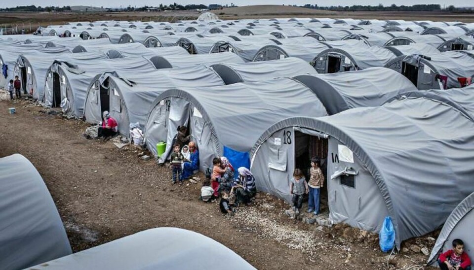 Her ses den tyrkiske flygtningelejr Arin Mirkan tæt på den syriske grænse. Ca 3000 flygtninge bor i denne lejr der ligger 5 kilometer fra den syriske grænse. Arkivfoto: Bax Lindhardt/Scanpix