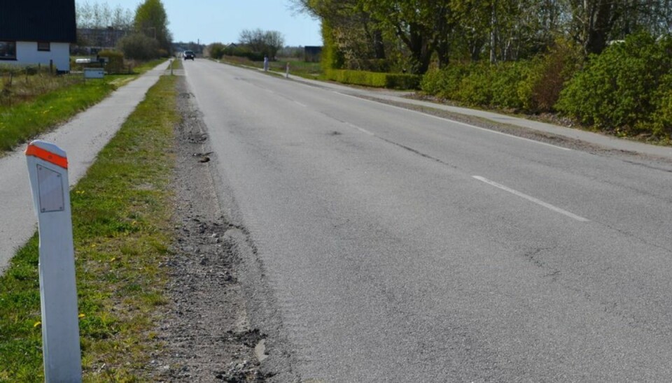 Hvis der ingen striber er, kan bilen ikke hjælpe dig med at rette op. Foto: FDM. Hvis der ingen striber er, kan bilen ikke hjælpe dig med at rette op. Foto: FDM.