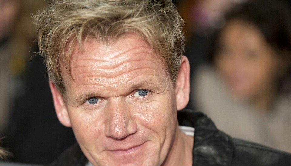 Den britiske kendis-kok Gordon Ramsey, som uforvarende kom til at ødelægge idyllen ved et bryllup på Lusty Glaze-stranden nær Newquay i Cornwall. Foto: Scanpix/REUTERS/Neil Hall Den britiske kendis-kok Gordon Ramsey, som uforvarende kom til at ødelægge idyllen ved et bryllup på Lusty Glaze-stranden nær Newquay i Cornwall. Foto: Scanpix/REUTERS/Neil Hall