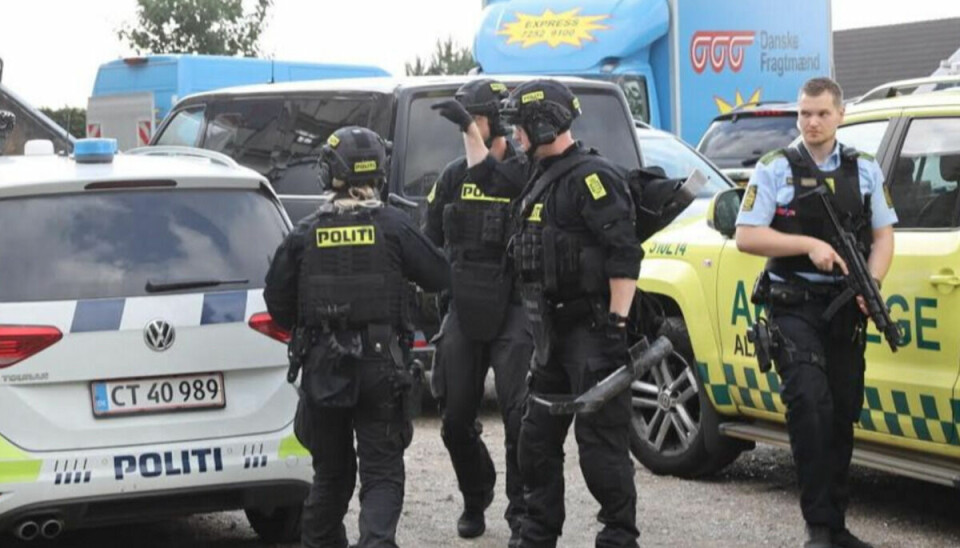 Politiet rykkede talstærkt ud lørdag aften. Foto: Presse-fotos.dk