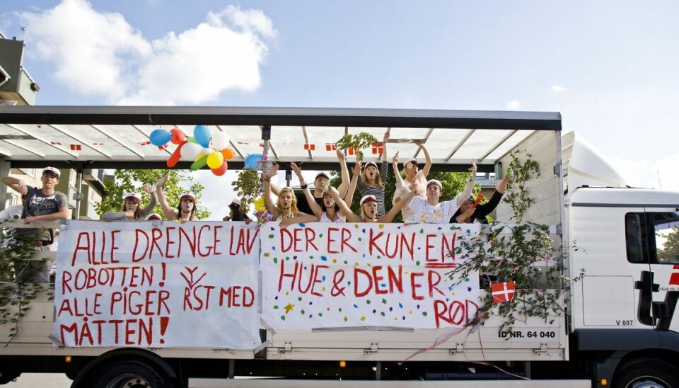 Fire drenge er nu kommet i politiets søgelys efter de gik amok til en studenterfest. Arkivfoto: Mads Jensen Fire drenge er nu kommet i politiets søgelys efter de gik amok til en studenterfest. Arkivfoto: Mads Jensen