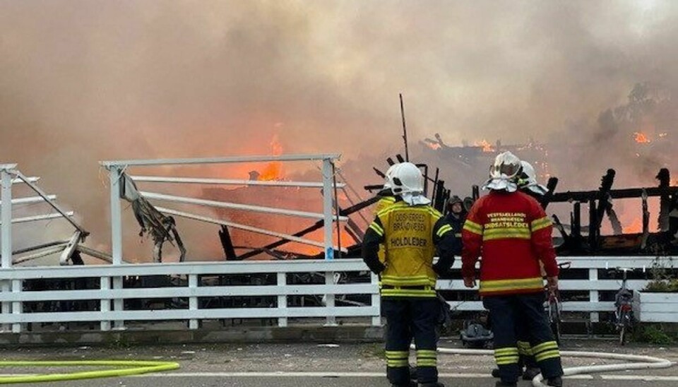 En restauration er brændt ned til grunden. Foto: Presse-fotos.dk