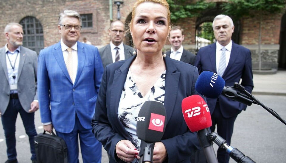 Forhenværenede udlændinge- og integrationsminister Inger Støjberg ankommer til forberedende møde om rigsretssag i Landstingssalen på Christiansborg i København, fredag den 25. juni 2021. Sagen begynder 2. september, og der er planlagt 38 retsmøder i sagen, som ventes afsluttet inden jul. Sagen omhandler ulovlig adskillelse af asylpar, hvor den ene part var under 18 år. Parrene havde krav på individuel udredning, men Støjberg kom som udlændingeminister med en instruks i en pressemeddelelse, som gjorde at alle par blev adskilt.