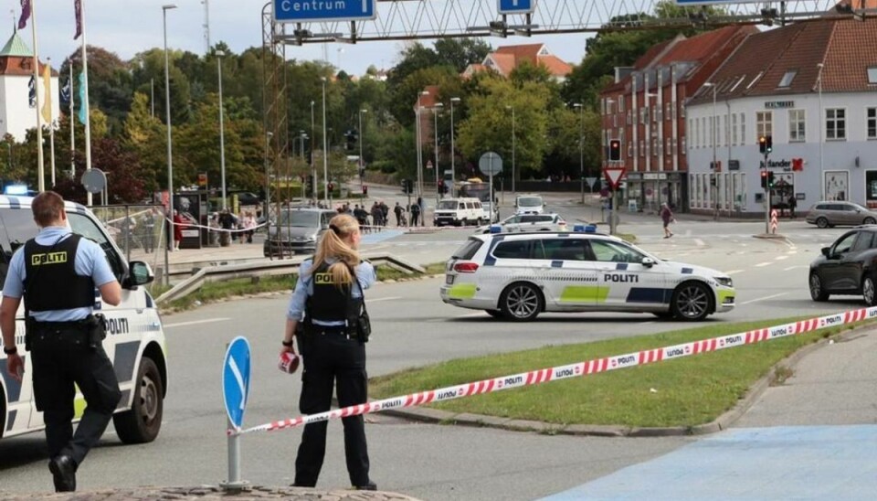 Her blev blodig bandekonflikt antændt Episoden på VIby Torv vurderes at have antændt en sprængfarlig bandekonflikt. Foto: Øxenholt Foto