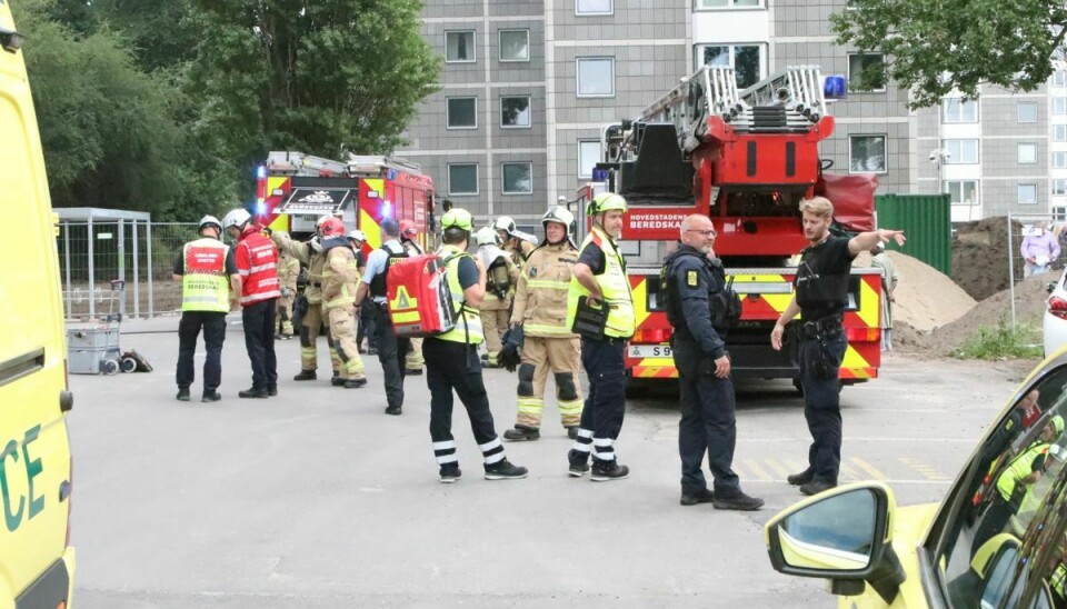 Brandfolk på Magnoliavej i København. Foto: presse-fotos.dk