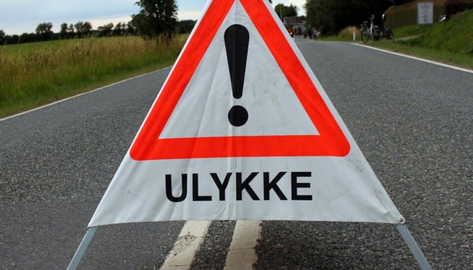 To biler kørt sammen I Aabybro er to biler kørt sammen. Der er meldinger om fastklemte. Foto: Elo Christoffersen/ Genre