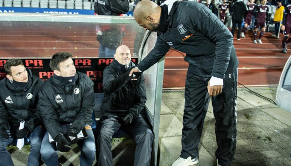Er han FCKs nye træner? David Nielsen hilser her på den nu fyrede FC København-træner Ståle Solbakken. (Arkivfoto). Foto: Henning Bagger/Scanpix