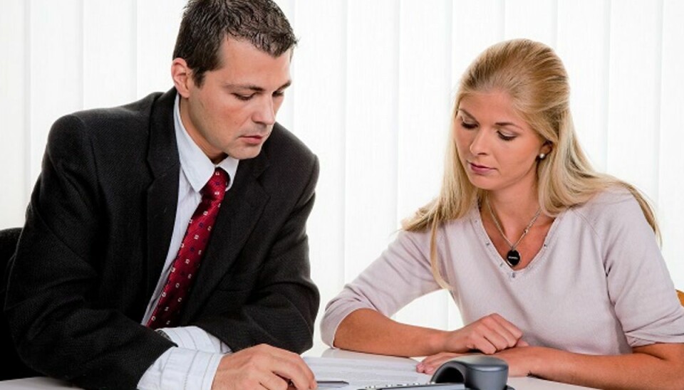 Vi har åbenbart et problem med bankrådgiverne. Foto: Colourbox. Vi har åbenbart et problem med bankrådgiverne. Foto: Colourbox.