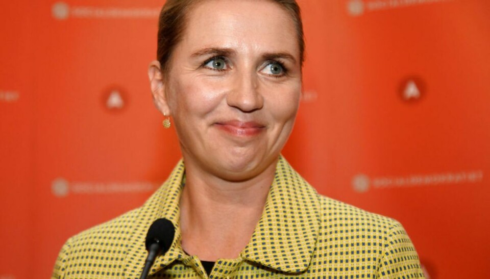 Laveste opbakning i 15 måneder Mette Frederiksen og Socialdemokratiet er faldet fra omkring 35 procent til nu 28,4 procent i seneste Voxmeter-måling.