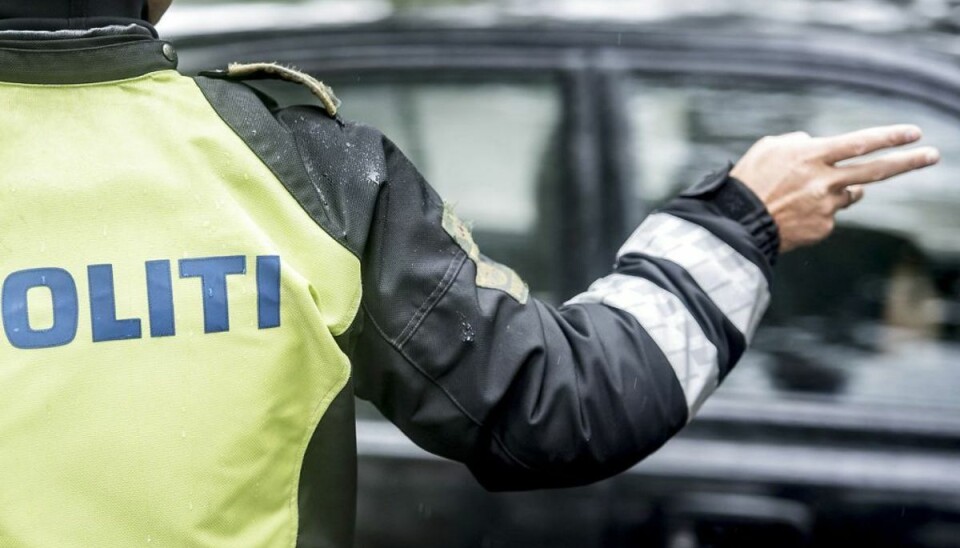 Politiet er blevet blandet ind i en sag mellem en kvinde og en p-vagt, der begge siger, at de er blevet slået af modparten. Arkivfoto: Scanpix