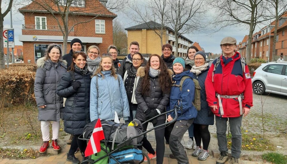 Patrick Cakirli (bagerst tv.) med en flok under det seneste projekt i 2019. Foto: Privat Patrick Cakirli (bagerst tv.) med en flok under det seneste projekt i 2019. Foto: Privat