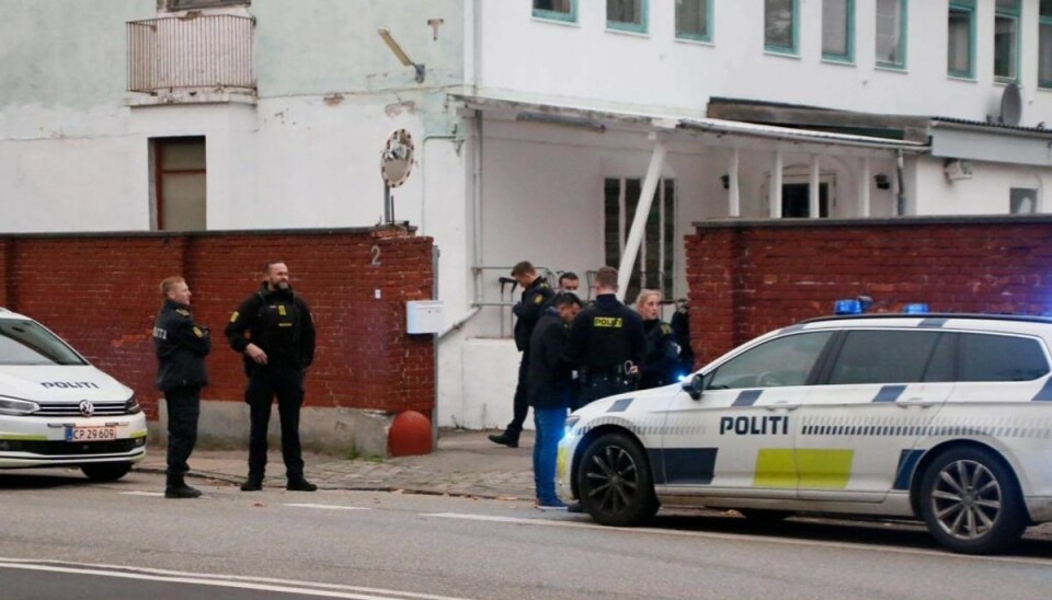 Stukket ned på åben gade af kendt gerningsmand