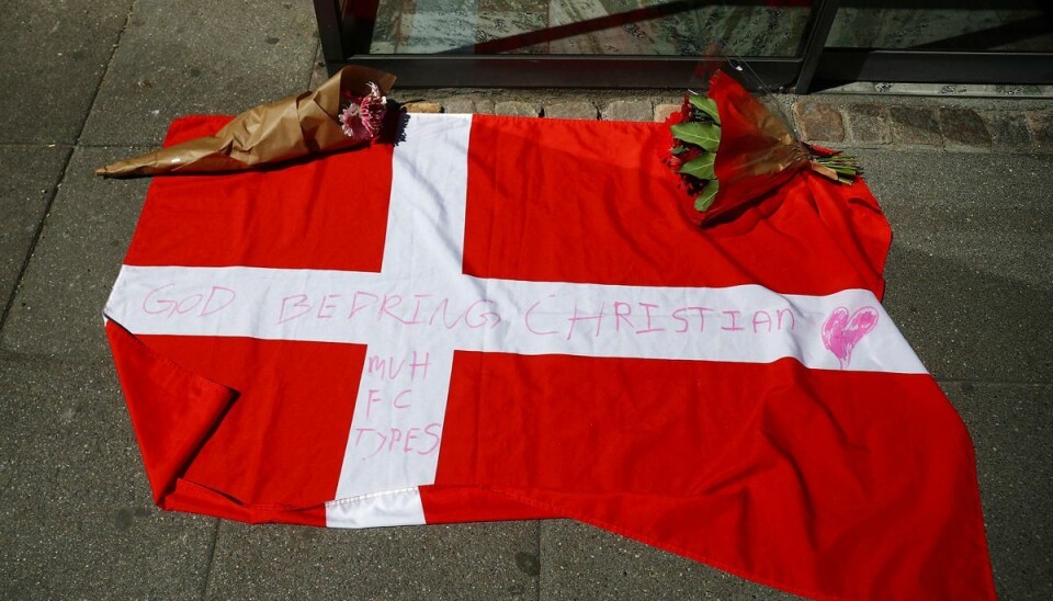 Christian Eriksen har modtaget mange hilsener, efter han lørdag faldt om med hjertestop under Danmarks første EM-kamp. Foto: Hannah Mckay/REUTERS Christian Eriksen har modtaget mange hilsener, efter han lørdag faldt om med hjertestop under Danmarks første EM-kamp. Foto: Hannah Mckay/REUTERS