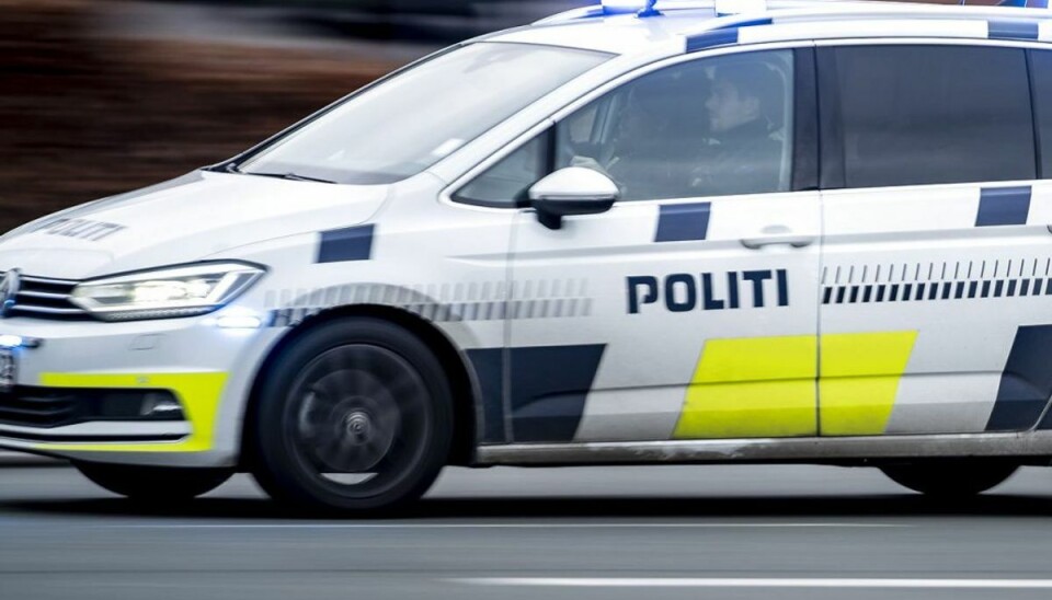 Fængslet: To unge skød fra bil To unge mænd skød angiveligt fra en sølvfarvet bil. Foto: Mads Claus Rasmussen/Ritzau Scanpix