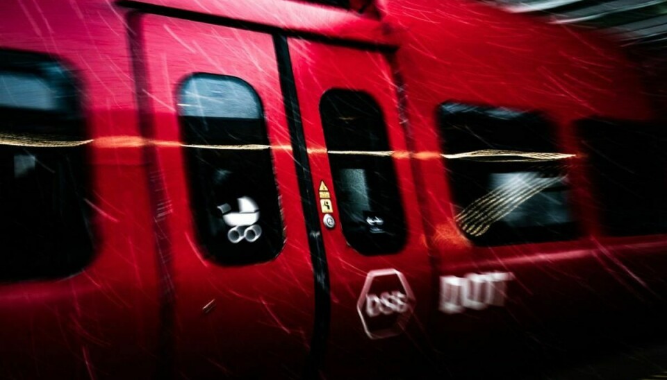 En kvinde blev spyttet på og overfuset i et S-tog. (Foto: Emil Helms/Ritzau Scanpix)