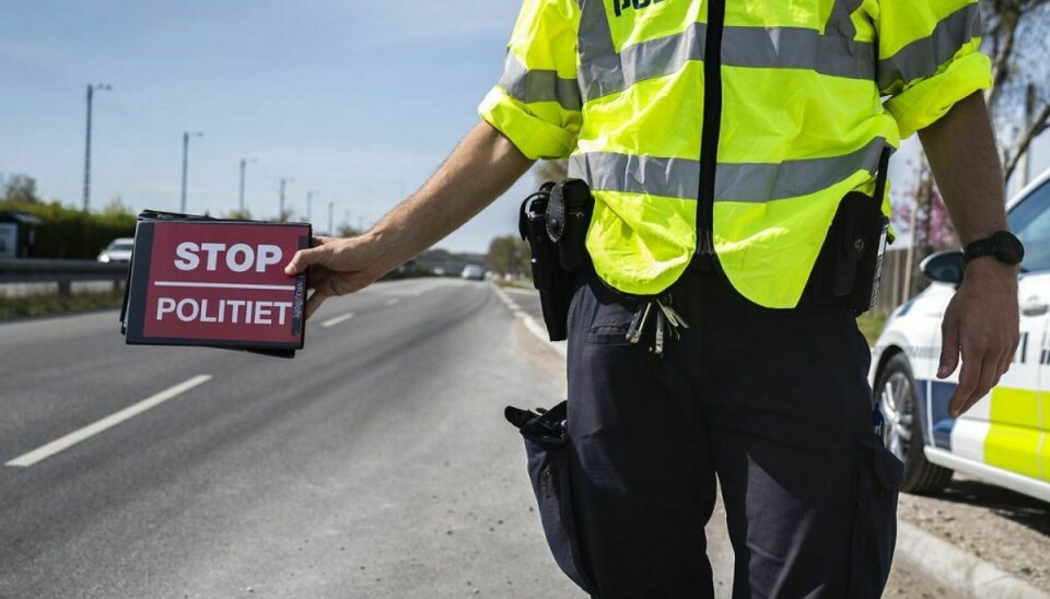 Der var bestemt noget at komme efter, da en betjent satte sig for at måle hastigheder. Foto: Martin Sylvest/Ritzau Scanpix 2020