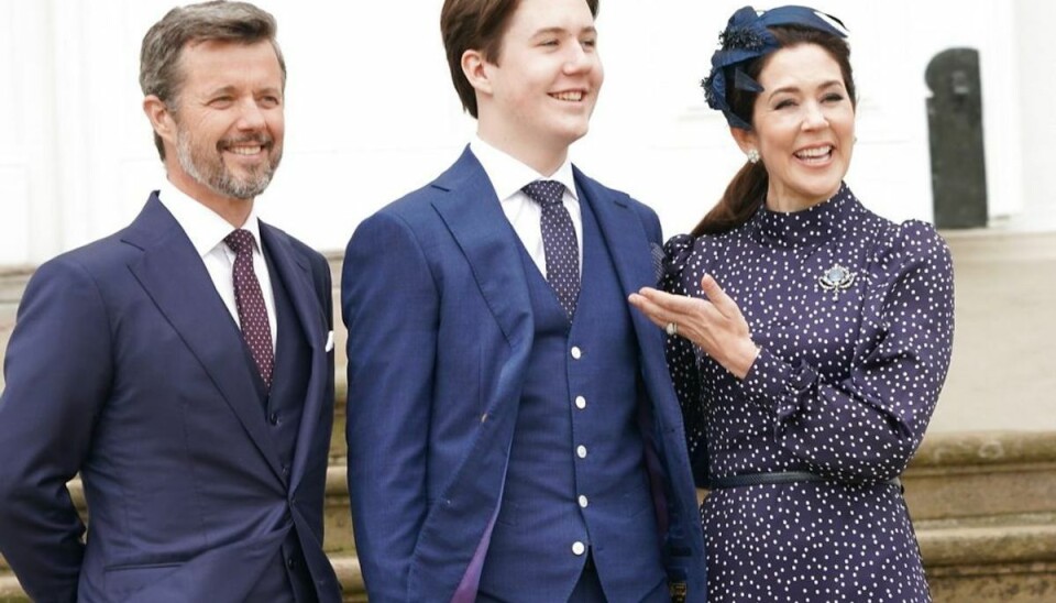 Se billederne: Prinsen er konfirmeret