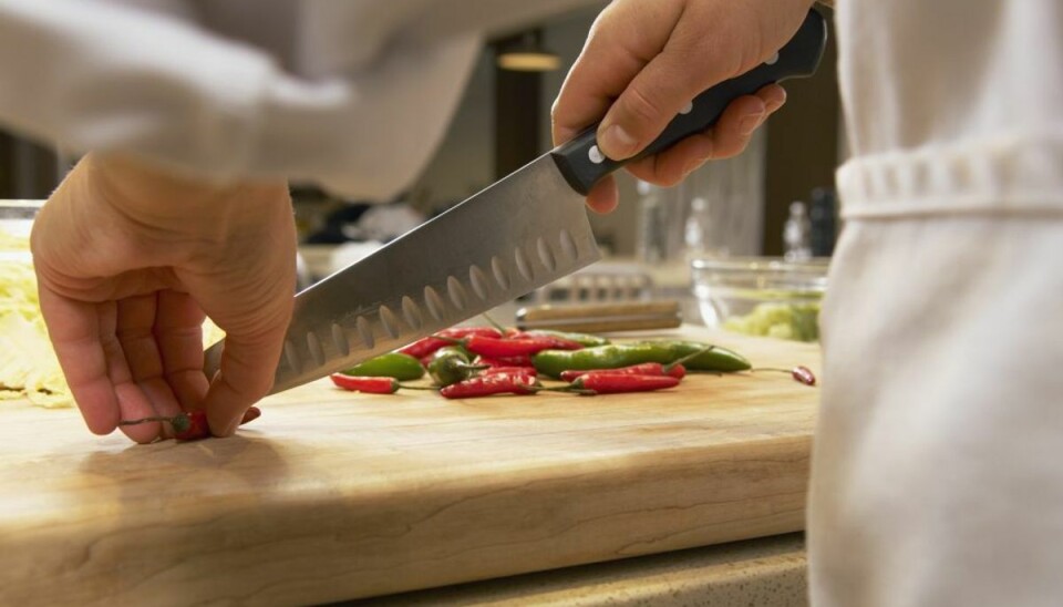 Regeringen vil give fradrag for restaurantbesøg Regeringen arbejder på at gøre det billigere for danskerne at gå ud og opleve noget. Foto: Colourbox.