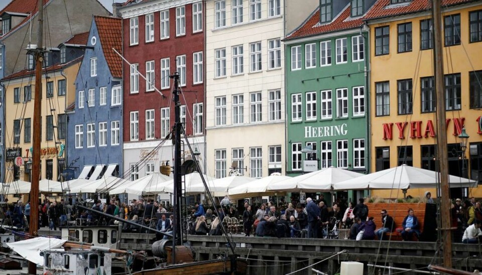 Skal man ud og nyde det gode forårsvejr, er søndag et bedre bud at gøre det i end mandag. Foto: Scanpix/Benoit Tessier Skal man ud og nyde det gode forårsvejr, er søndag et bedre bud at gøre det i end mandag. Foto: Scanpix/Benoit Tessier
