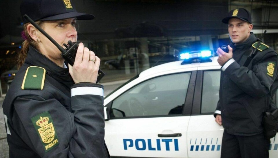 Det er vigtigt at kende forskel på, hvornår man skal ringe 114 og 112. KLIK VIDERE OG SE KONKRETE EKSEMPLER PÅ, HVORNÅR DU SKAL RINGE 112 OG 114. Arkivfoto. Det er vigtigt at kende forskel på, hvornår man skal ringe 114 og 112. KLIK VIDERE OG SE KONKRETE EKSEMPLER PÅ, HVORNÅR DU SKAL RINGE 112 OG 114. Arkivfoto.