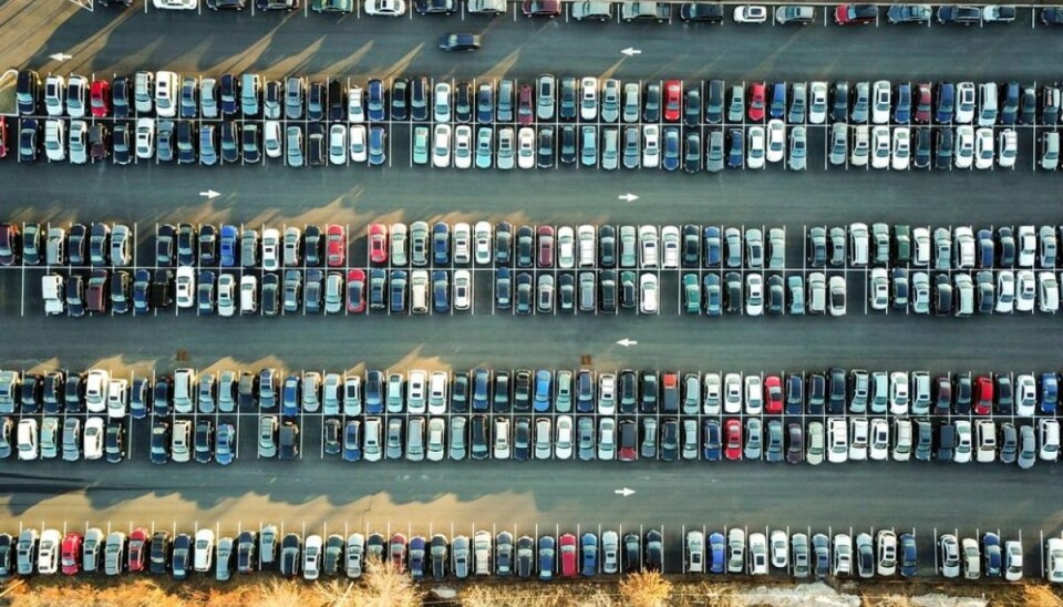 90 procent stikker af: Kan koste 15.000 kroner Det kan blive dyrt, hvis din bil får en parkeringsskade. Foto: