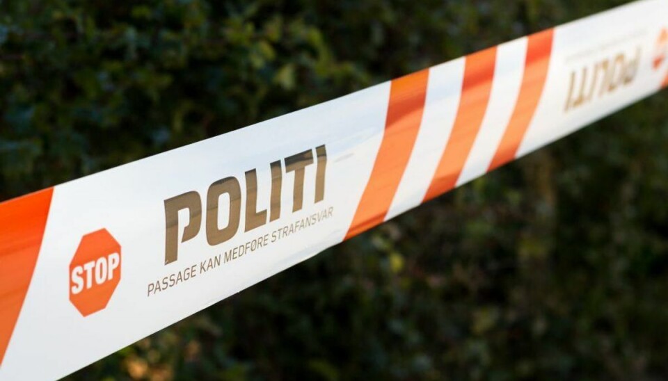 Motorvej lukkes: Politiet undersøger stenkast