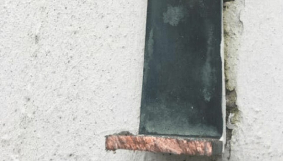 Kirke rippet for arkitekt-tegnede tagrender