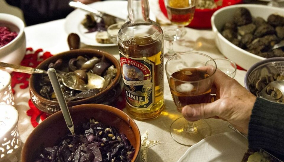Corona-jul: Ni ud af ti er aflyst Normalt omsætter hotel- og restaurationsbranchen for 2,5 milliarder kroner på julefrokoster. Arkivfoto: Scanpix.