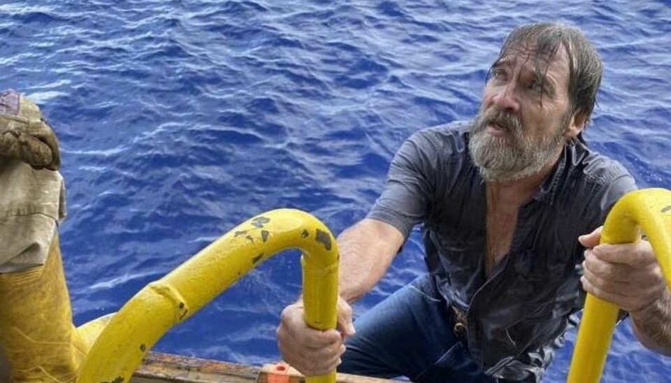 Savnet sejler fundet midt på havet