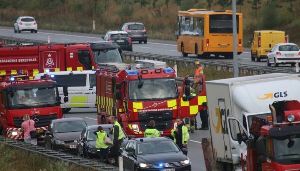 LIGE NU: Tre biler i uheld på motorvej