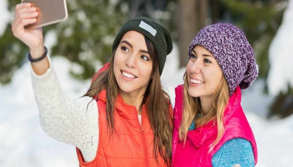 Dør din telefon også, når det bliver koldt? KLIK VIDERE OG SE, HVAD DU KAN GØRE VED DET. Foto: Colourbox Dør din telefon også, når det bliver koldt? KLIK VIDERE OG SE, HVAD DU KAN GØRE VED DET. Foto: Colourbox