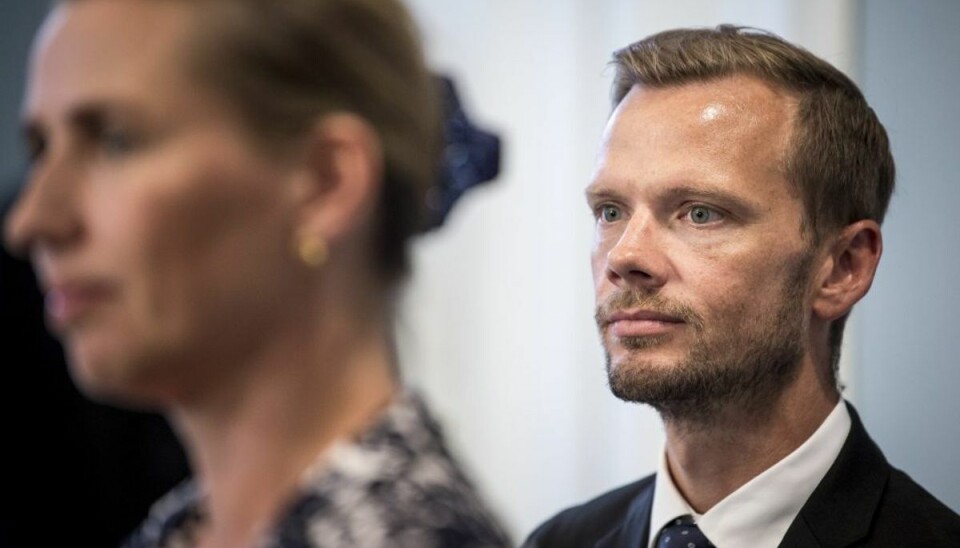 De offentligt ansatte savner svar på, om de kan få erstatning, hvis de smittes med coronavirus i forbindelse med deres job. KLIK VIDERE OG SE, HVILKE GRUPPER AF DANSKERE DER ER SÆRLIGT UDSAT FOR SMITTE. (Foto: Mads Claus Rasmussen/Ritzau Scanpix) De offentligt ansatte savner svar på, om de kan få erstatning, hvis de smittes med coronavirus i forbindelse med deres job. KLIK VIDERE OG SE, HVILKE GRUPPER AF DANSKERE DER ER SÆRLIGT UDSAT FOR SMITTE. (Foto: Mads Claus Rasmussen/Ritzau Scanpix)