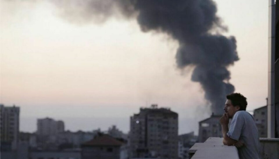Israelsk missil eksploderer og dræber journalister i Gaza. Foto: Lefteris Pitarakis/AP