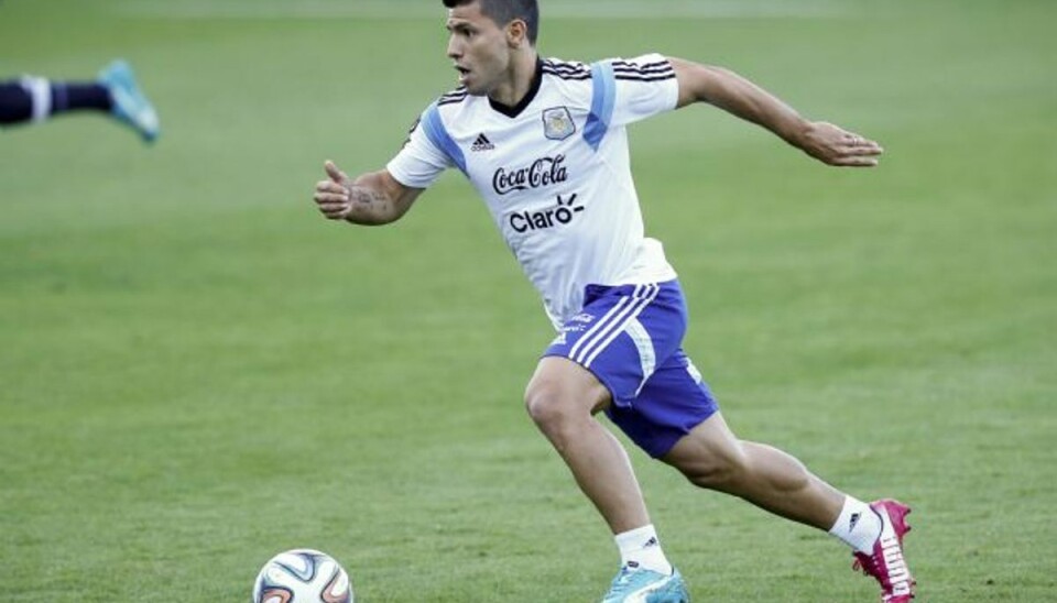 Stjerneangriber forlænger med City Den argentinske landsholdsspiller Sergio Agüero bliver i City. Foto: Victor R. Caivano/AP