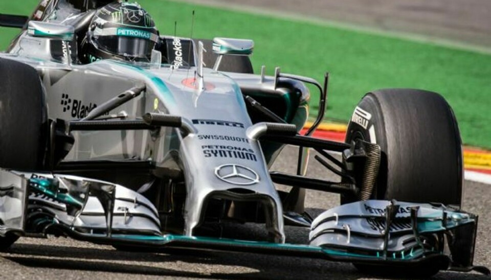 Nico Rosberg endte i pole position efter dage kvalifikationn, hvor Kevin Magnussen slog sin holdkammerat Jenson Buttom med et sekund. Foto: Geert Vanden Wijngaert/AP
