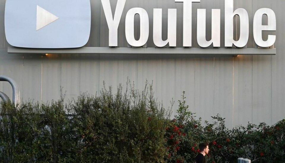 Nu fjerner Youtube disse videoer Nu vil YouTube ikke længere acceptere videoer med indhold om påstået valgsvindel i USA, efter deadline for resultater er passeret. Foto: Scanpix/Robyn Beck