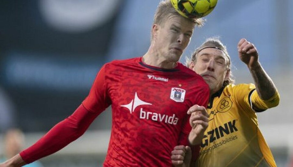 Videre efter sen scoring Frederik Tingager blev matchvinder for AGF i pokalottendedelsfinalen mod AC Horsens. Fotoet her er fra deres opgør i søndags. Foto: Claus Fisker/Scanpix