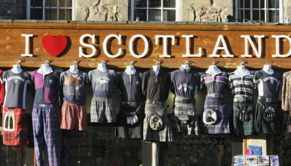 De skotske nationalister, der vil løsrive Skotland fra Storbritannien, har for første gang taget føringen i en meningsmåling. Scott Heppell/AP Foto: SCOTT HEPPELL/AP
