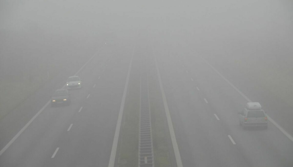 Dette syn kan meget vel møde dig, når du bevæger dig ud i trafikken mandag morgen! Se på næste billede hvor tågen kan ramme. Foto: Colourbox.